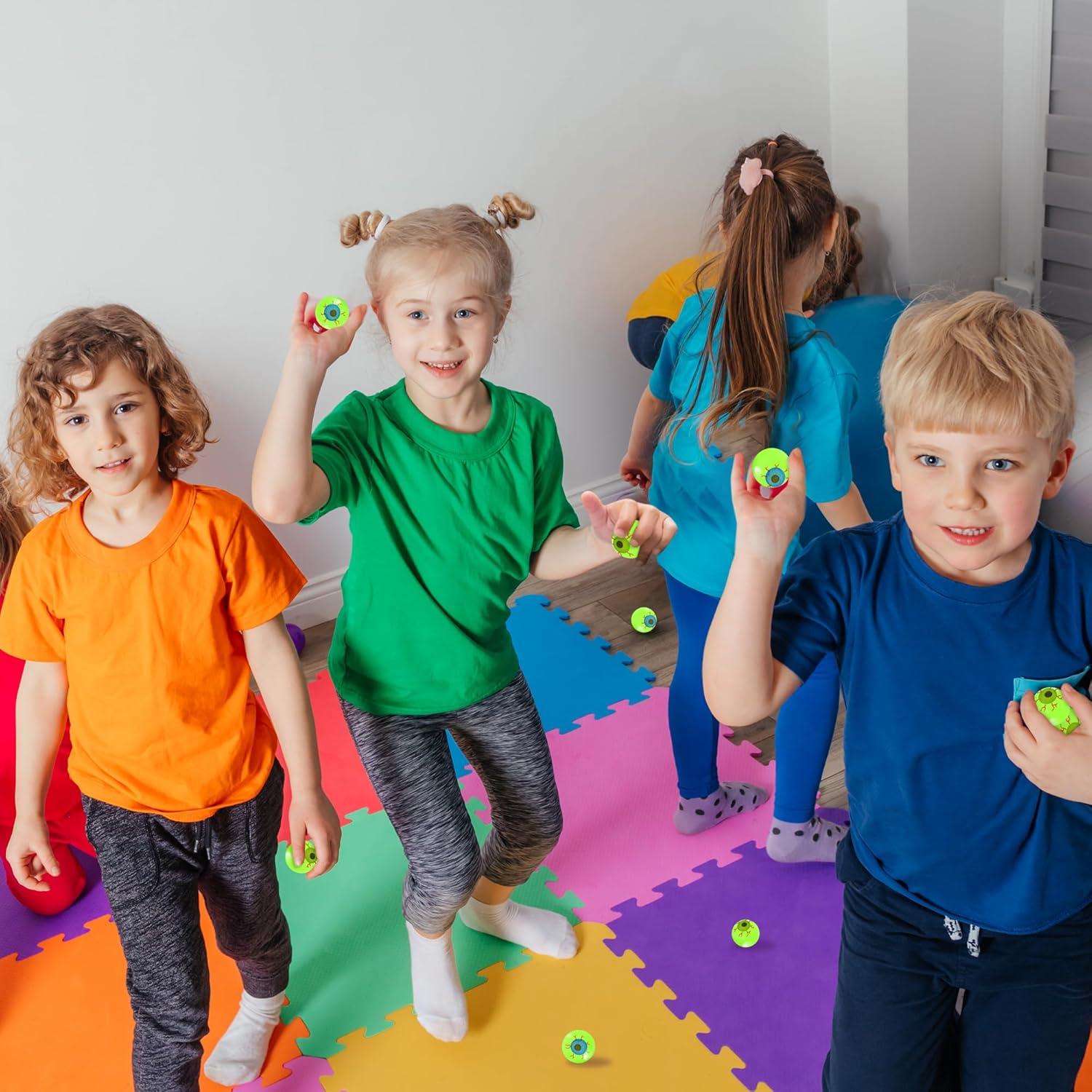 imageArtCreativity Halloween Bubble Wand ampamp Glow in The Dark Eye Bouncing Balls